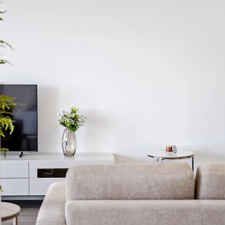 Vellure By Homie Villa *